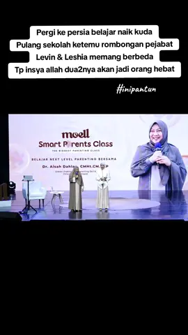 Pergi ke persia belajar naik kuda Pulang sekolah ketemu rombongan pejabat Levin & Leshia memang berbeda Tp insya allah dua2nya akan jadi orang hebat @Rizky Billar  @levianbillar @leshiativana @lestikejora Cr. YT Moell #rizkybillar #lestikejora #abangAlFatih #leshiativanabillar #thebillars 