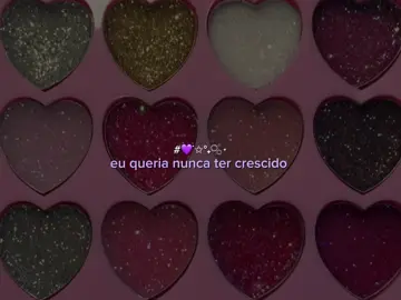 “Don’t lose the way that you dance around in your PJs at eight.”  Feliz Dia das Crianças! ✨ Que a gente nunca esqueça o brilho de quando era criança, quando o mundo cabia num sonho e a felicidade morava nas pequenas coisas💜  #TAYLORSWIFT #nevergrowup #speaknowtv #tloas #swifttok 