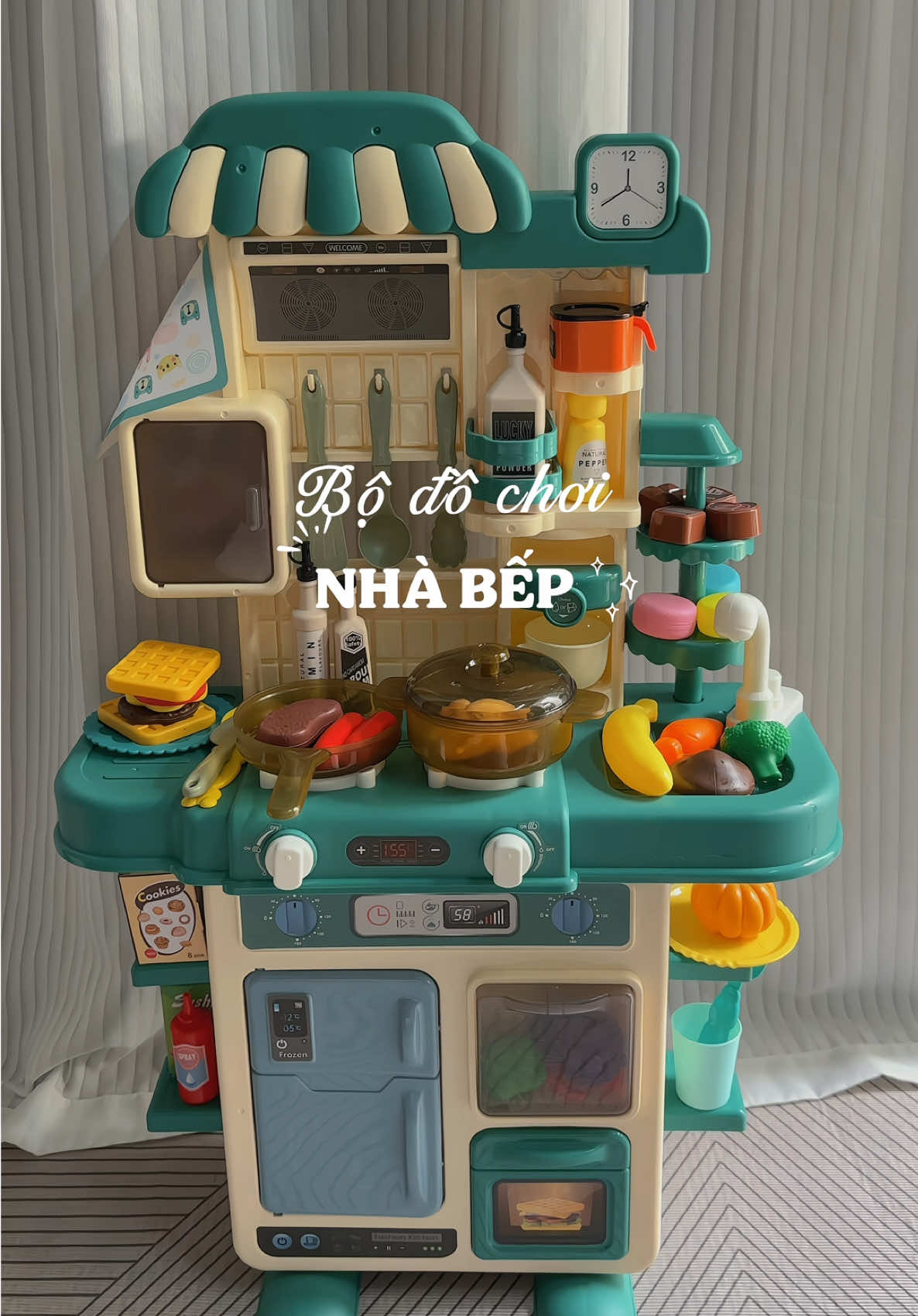 Mẹ còn mê huống chi con🤣 #dochoi #dochoitreem #dochoinhabep #nhabep #dochoithongminh 