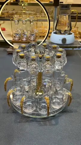 Ly rượu gia dụng, chất lượng cao cấp, chất liệu thủy tinh pha lê K9, 15ml trong ly, 100ml trong bình pha chế rượu và kệ xoay.