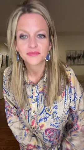 The cutest fall top from Sage Vell! I would say size down in this one! #MomsofTikTok #teachersoftiktok #fallfashion #falloutfits #OOTD 