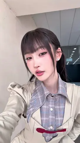 Năng lượng bé gái hôm qua 🧚🏻‍♀️ #jukysan #moro #lomo