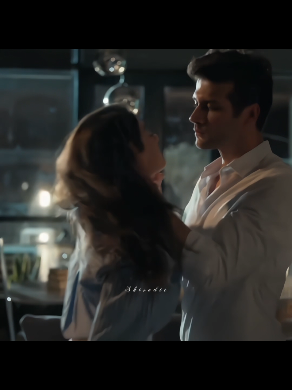 Sen sevda misin yoksa yalan dolan   باريش واقع من زمان و هذا لسه بيسأل 😭🙈 #simaybarlas  #canertopçu #aynadakiyabancı #explor #tiktok 