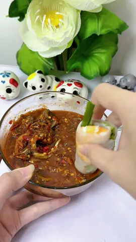 Mắm cá cơm nguyên con. Đậm đà gia vị. #taphoacobameo #ancungtiktok #mamcacomnguyencon #mamcacom #mamnem 