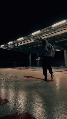 كيف تصبح خطيرا#تطوير_الذات #علم_النفس #هيبة #تنمية_بشريه #viralvideo 