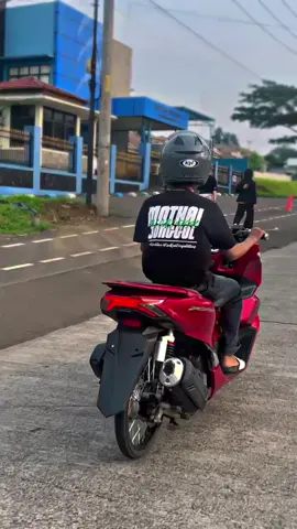 pcxnya kaka😍#pcx160ล้อ17แต่งสวย#pcx160modifikasi#thailndstyle🇨🇷#thailand🇹🇭bgt #fyppppppppppppppppppppppp 