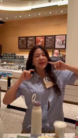 ada penampakan gayss #janicekaoriedit #janickaori #fyp #fouryou #tren 