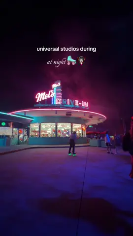 hhn 2025 is SO good i can’t wait to go back @Universal Orlando Resort  & this isn’t even the best video because i was so amazed & kept forgetting to record LOL #hhn2025 #halloweenhorrornightsorlando #halloweenhorrornights2025 #universalstudios #halloweenhorrornightsoutfit 