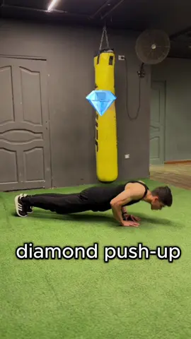 سر عدم تطور عضلات في الضغط (Push up)‼️#pushups #homeworkout #Fitness #GymTok #Fitness @Ahmed @⚜️Zk_mo2aa⚜️ @Coach Mosta 