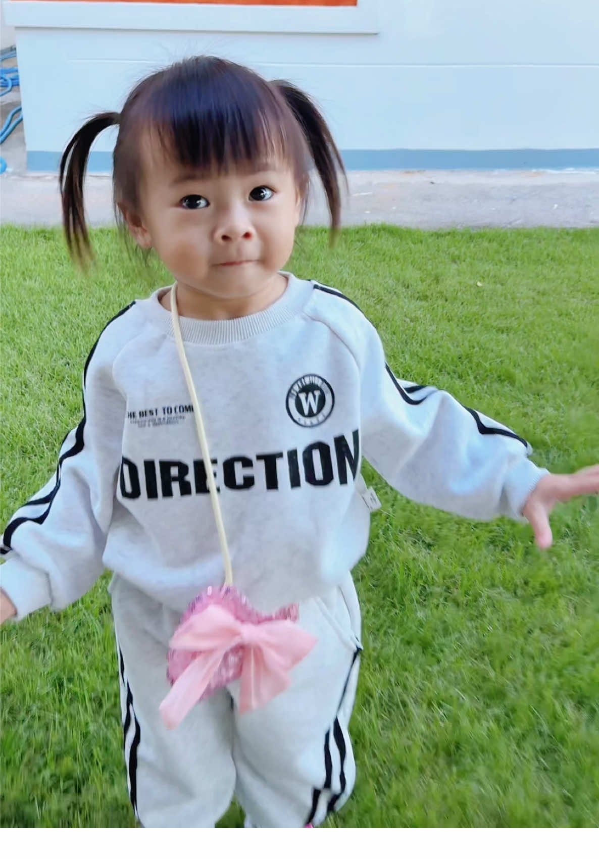 ตอบกลับ @มี๊เกตน้องไลก้า👶🏻💖 ชุดนี้แม่ๆต้องมีนะคะ ผ้านุ่ม ใส่สบาย 🫶🏻 #ชุดเด็ก #ชุดกันหนาวเด็ก #ชุดกันหนาวเด็กน่ารัก #เสื้อผ้าเด็ก #ชุดแขนยาวเด็ก 