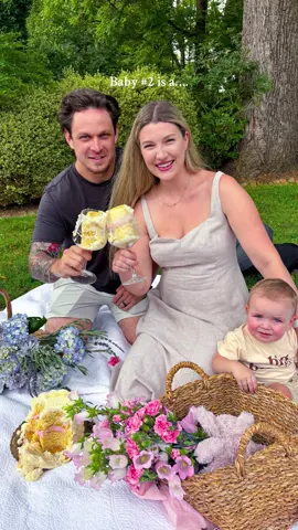 Little sissy, we are SO excited to meet you 🎀💕 #momlife #baby2 #pregnant #pregnanttiktok #genderreveal #itsagirl #babytiktok #momtok #babytok #ivfbaby #baby #ivfmama 