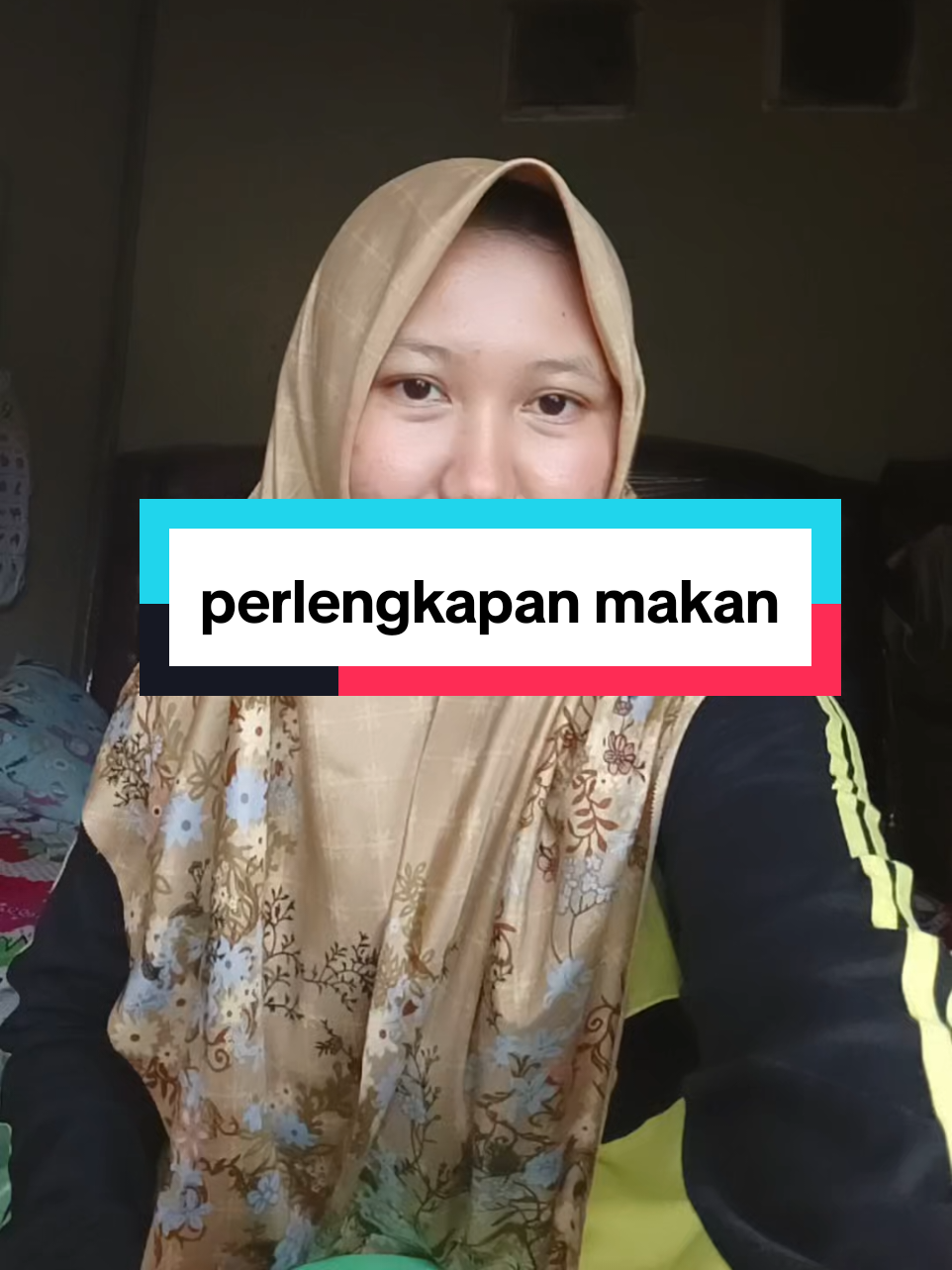 Perlengkapan makan lengkap #😍😍😍😍😍😍😍 #peralatanrumahtangga #peralatanmakan #fyp #piringmakan 