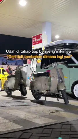 Pikirannya pada begitu juga kaga? #vespa #smallframe #fyp #mustang #gasstation 