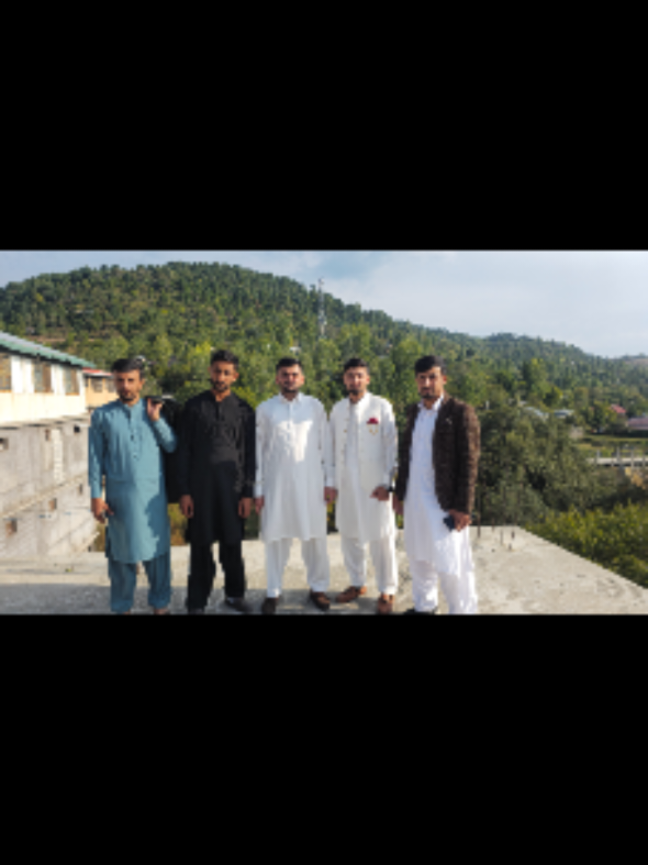 #yaariyan #shadiseason #Frindship#kashmir@Hasii Sardar @V  E  R  ی  A  M #villagelife 