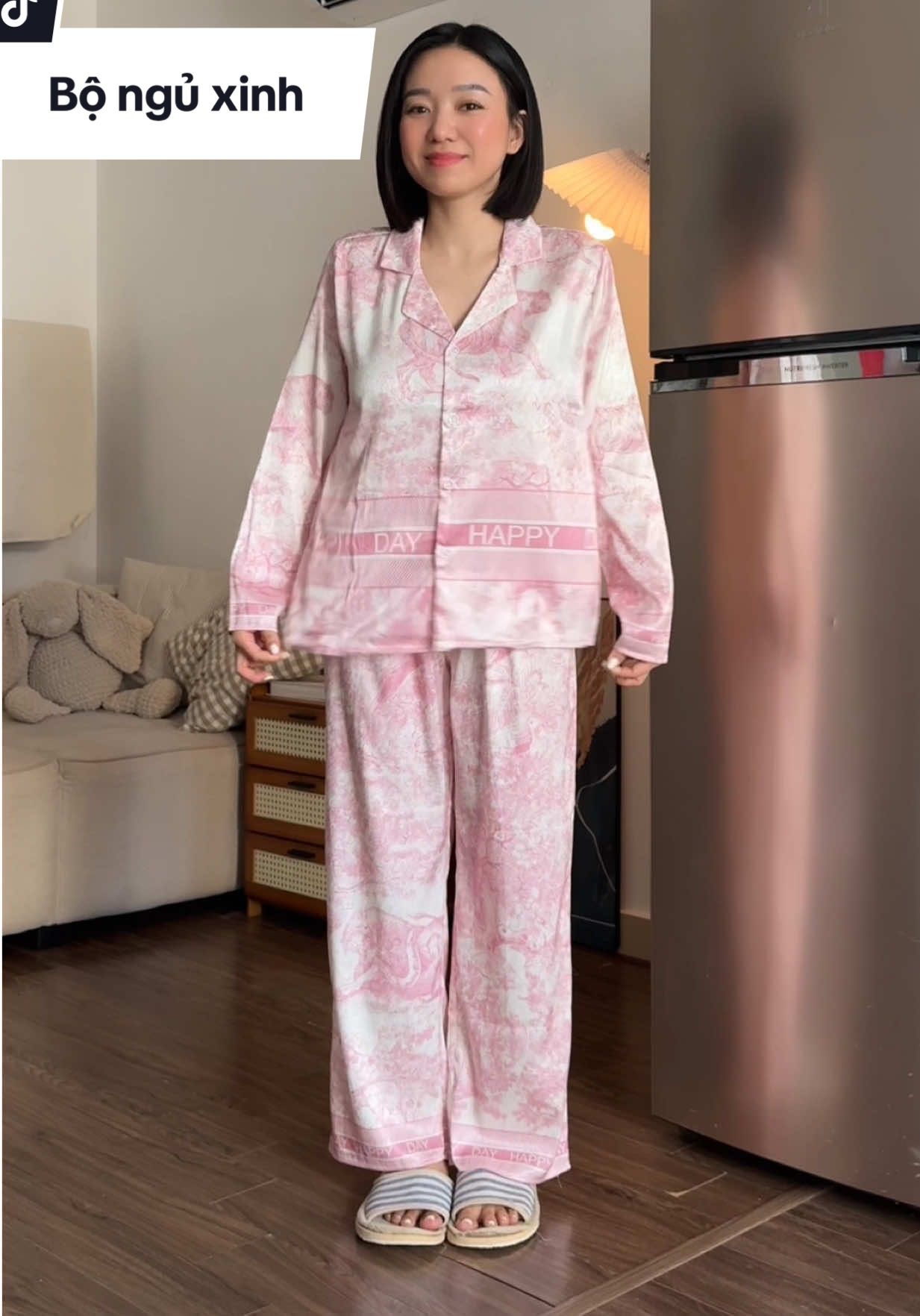 Mùa này chị em hãy cứ chọn chất liệu mềm mát mịn mà mặc nhaaa #bomacnha #bongu #bomacnhanu #pyjama 