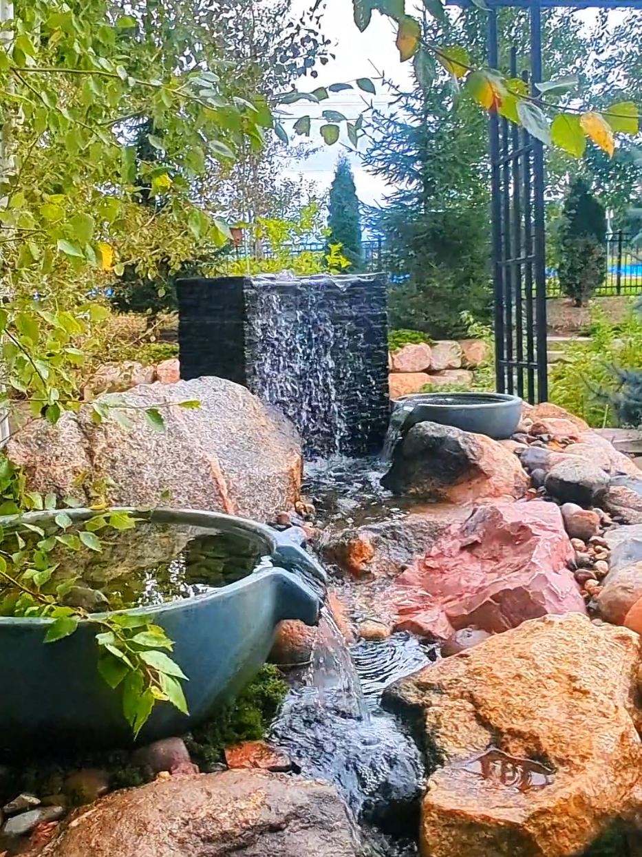 Forget flowers and jewelry — give them mornings together by the water. ☀️ The sound, the calm, the connection… and the birds that come to visit. It’s wellness, stress relief, and quality time wrapped into one beautiful gift. 💚 Booking for 2026. #WaterFeature #GiftIdea #StressRelief #WellnessAtHome #BackyardOasis 