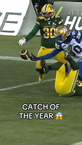 HOW DID HE CATCH THIS??? 🤯 #insane #football #catch #amazing #highlight (CFL/X)