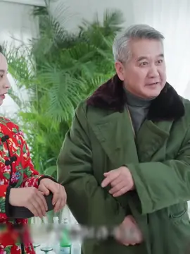 Cô gái là thiên kim tiểu thư nhà giàu nhất thành phố đi dự tiệc. Nhưng lại bị gia đình bố mẹ nuôi coi khinh và cái kết bẽ mặt #khuongthapthat #sontungmtp #xuhuongtiktok #phimtrungquoc #ilovetiktok 