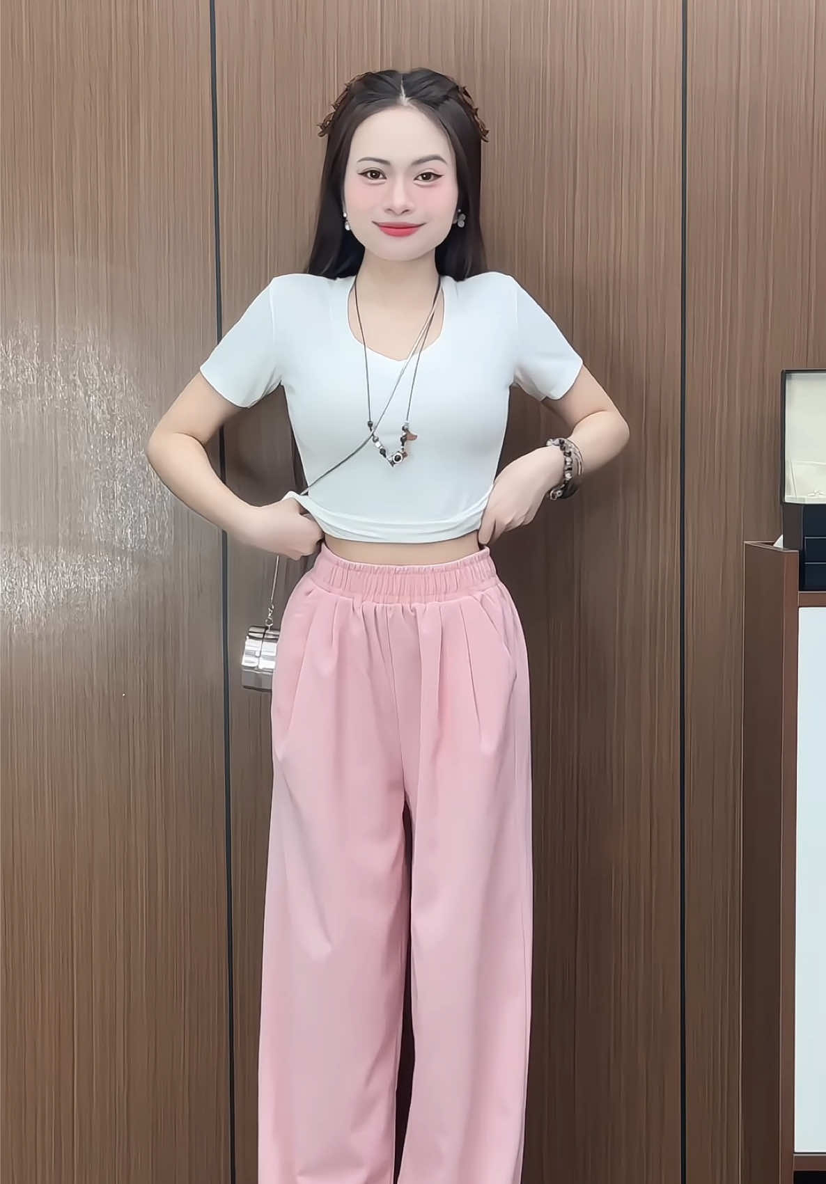 Mỗi chị chốt cho em 2 combo đi giá này không mua thì tiếc lắm ạ 