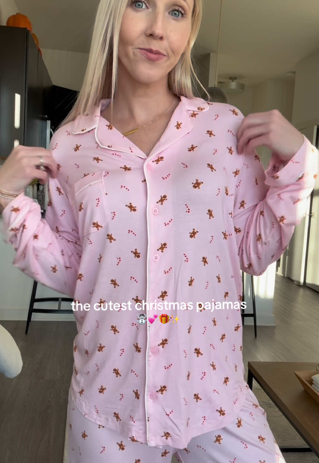 The cutest Christmas pajamas 💕🎁 Old Navy just launched their Christmas pjs and sizes always sell out so fast so I grabbed this pink gingerbread set! I’ll have them on my LTK! I sized up to a small and they fit great! #christmaspajamas #oldnavypajamas #christmastok #christmaspjs #christmascountdown 
