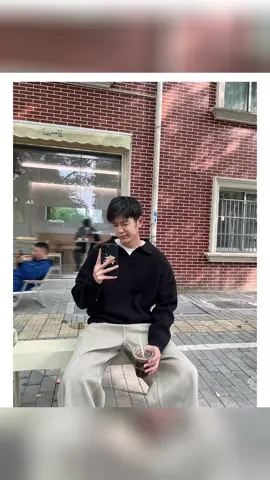 Outfits update 🍂 Ai mang cho em mùa thu 🧢 #outfit #viral #style #boy #vibes 