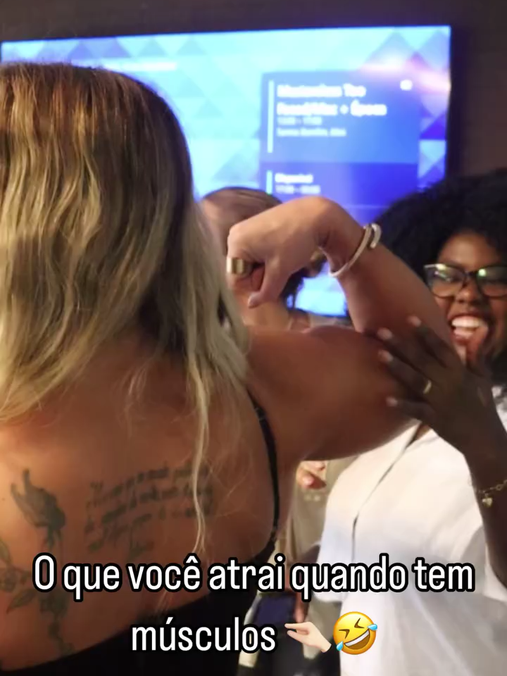 #fbb #musclemommy #volimzenerazvijene #biceps #muscle #flex