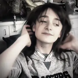 why he’s so gorgeous. btw this type of edit makes me feel nostalgic lmaoo -miss 2021 era- #willbyers #willowbyers #noahschnapp #strangerthings #fyp