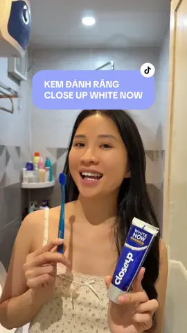 Răng ố vàng thì mấy bà cứ dùng kem đánh răng Close Up White Now này thôi chứ đừng đi tẩy răng làm gì, dùng đều mỗi ngày thì răng trắng lên sáng lên không kém ai đâu #tranlemaithuong #mtreview #closeupvn #closeupwhitenow #trangbattong3x  