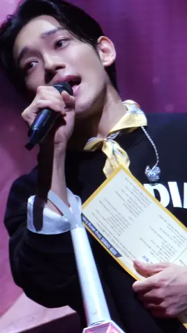 cakep banget ya Allah🫶😭😭 di lanjut besok update ya🙏 cr : on video #chen #exo #엑소 #ArcadiaInSeoulD2 