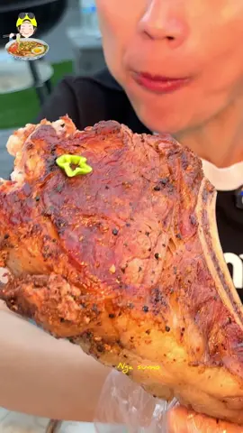 Thử thách ăn nguyên thùng bò #viraltiktok #xuhuong #thuthach #giaitri #mukbang 