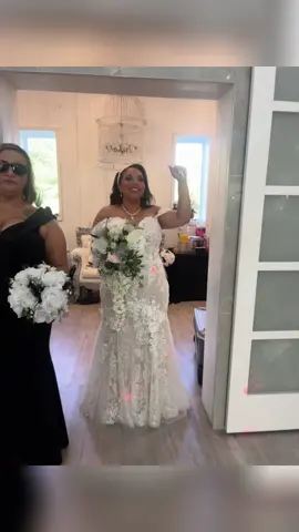 It was an absolute HONOR to be the #WeddingCooridnator for my GREAT friend, @Jasmine Kinsey & Hubby, Ryan! It was a beyond #Beautiful #Wedding! Everything was executed WONDERFULLY! And there’s NO WAY I would of been able to do this without my #Bestie @Anna!!! We make a great team, fo sho!!!! #NotYourAveragePartyPlanners 