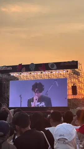 bonus sunset cakepp #feast #konsersemarang #konsermusik #fyp #liveprojectsemarang 