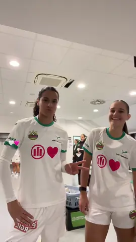 10/10 fit💚🩷#Soccer #skrapid #fyp 