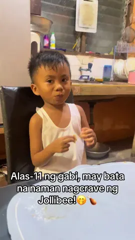 Ambot ning bataa nga chicken ra man jud sa Jollibee ang gusto (pero dili jud ni adlaw-adlaw iyang Jobee ha, kaon pud ni siyag sinabaw na isda)😂🤭 #toddler #jollibee #toddlermom #trending #creatorsearchinsights 