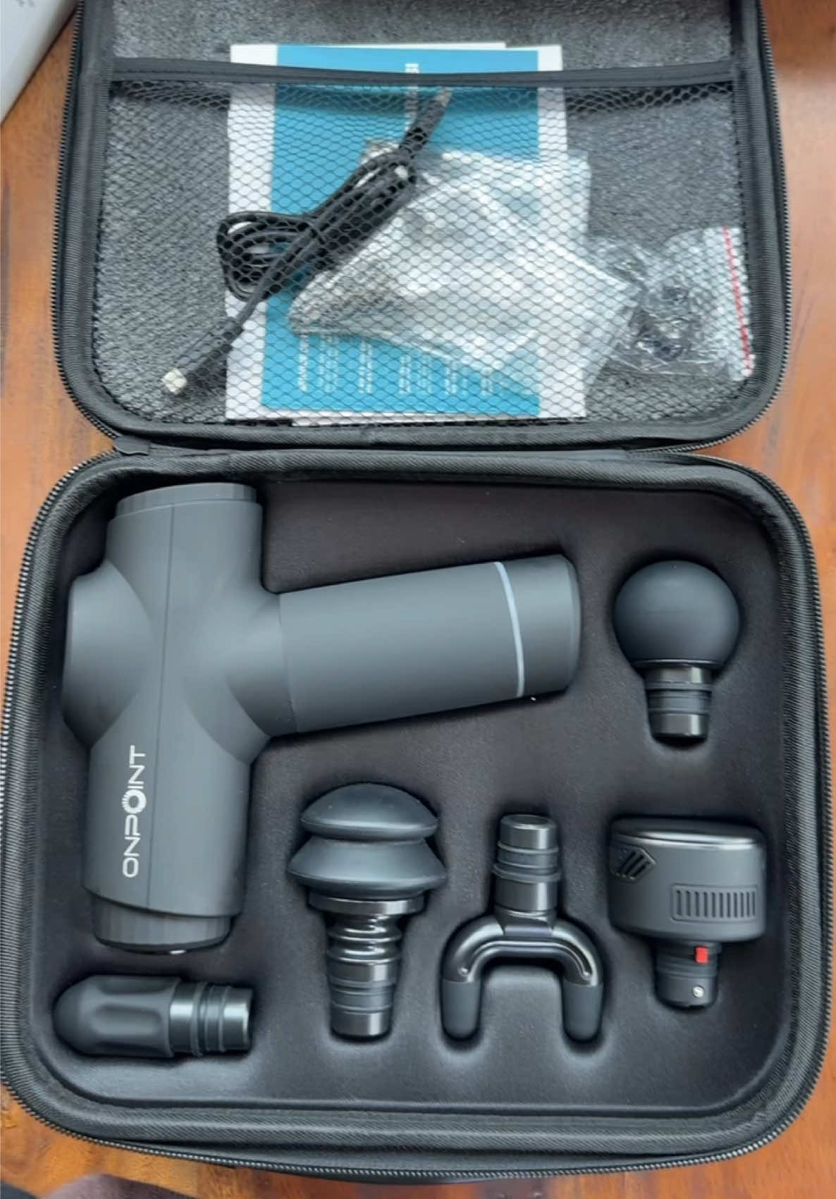 Rekomendasi OnPoint massage gun, kamu tim yang panas atau dingin nih? coba komen #olahraga #workout #massage #massagegun #fyp 