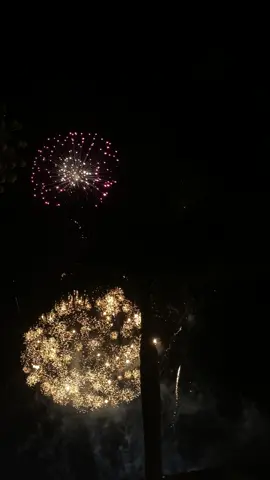 AAAAAAA SOOOO PRETTYYY!! #fireworks #zamboangacityphilippines🇵🇭 #foryoupage 