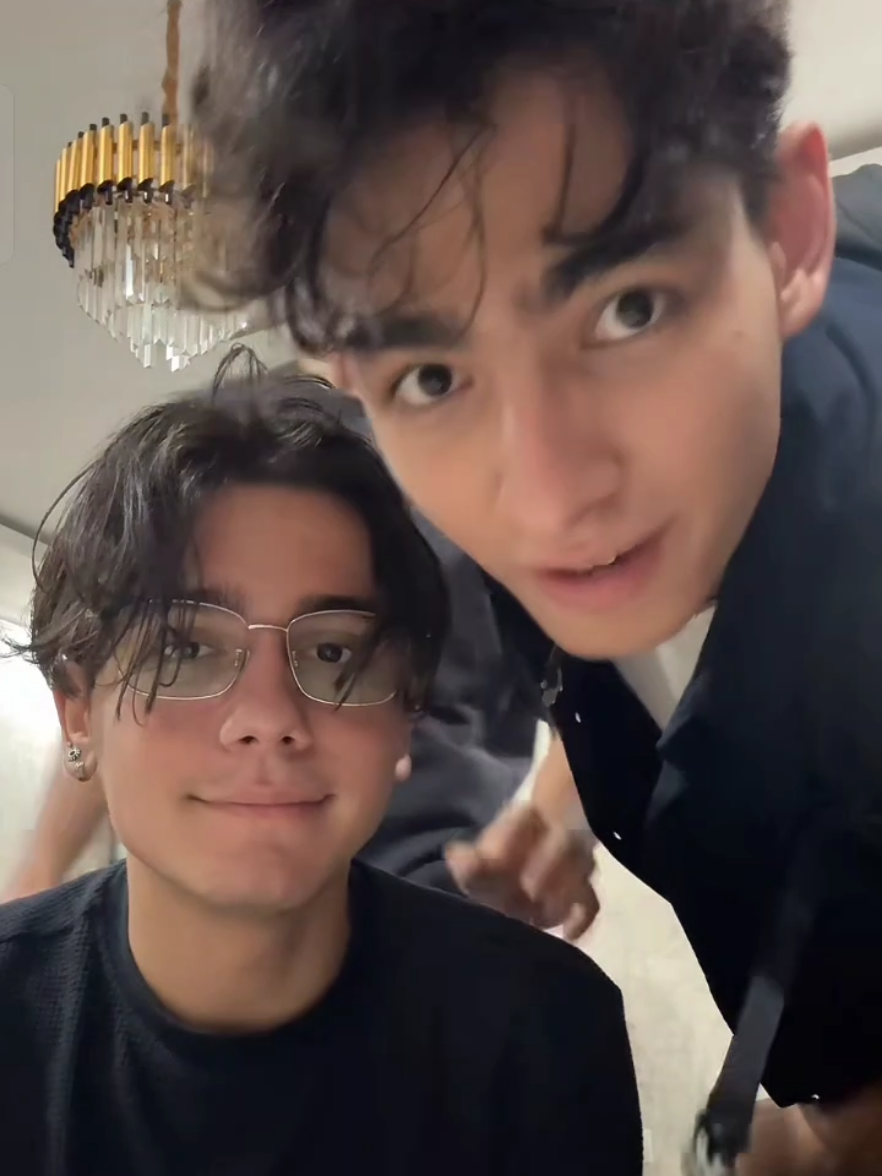 Live dedet hari ini bareng devon andro gema William ada harry juga😍 #asmaragenz #devonasmaragenz #yudetraasmaragenz #harryvaughan #williamasmaragenz 