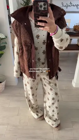🍂🤎 #fallfashion #vest #fyp #tiktokshopcreatorpicks #fall 