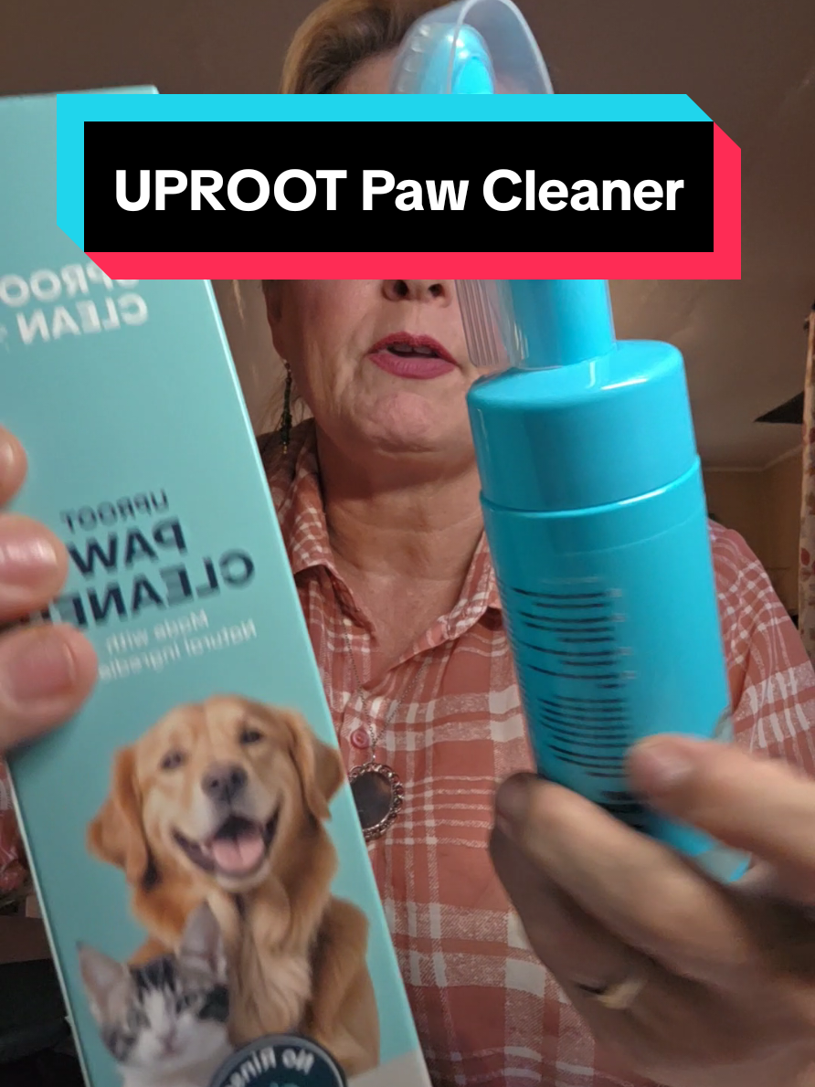 Easy to use neutral smell. Good for cats, digs and bunnies. No more funky smelling paws. #pawcleaner #petcare #dog #cat #bunny