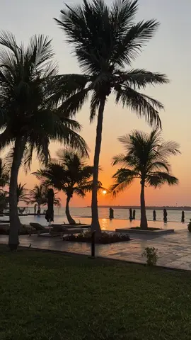 مساء الخير ♥️🥀 ما اجمل الغروب ♥️