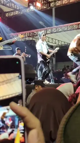 Jangan Pernah Berubah(Setia band)  PART I #fypage #fypシ゚ #brebes24jam #trend #fyppppppppppppppppppppppp #st12 #setiaband #tegal #tegallakalaka #yxzcba #fyp #tiktokviral #tiktokviral 