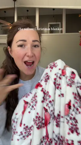 This Christmas blanket is so soft and has so many pattern options!!  #cozychristmas #christmasblanket #christmasdecor #cozyblanket #blanket 