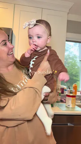 Happy Sunday 💃🏻 hope no one has the Sunday scaries today. Also cannot deal with Emma in her football outfit 🥹 #MomsofTikTok #sahm #teachertosahm 