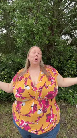 3.	“Big energy. No explanations needed 💛 #curvycreator  #floridalife #positiveenergy 