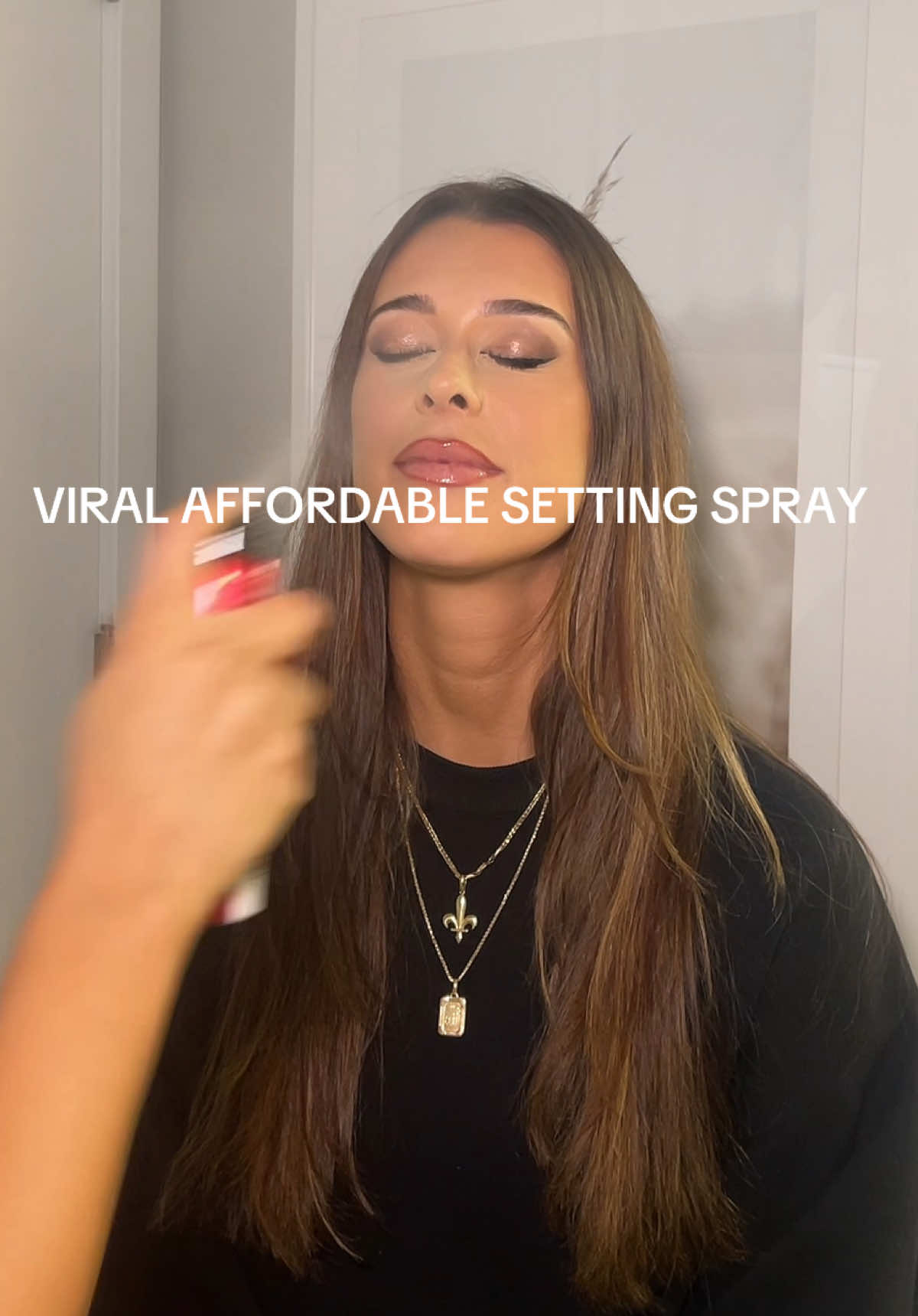 This look wouldn’t be complete without the @loréal paris usa Infallible 3 Second Setting Spray! it is a must have on long makeup days! #lorealparispartner #lorealparismakeup #loreal #settingspray  @alo 