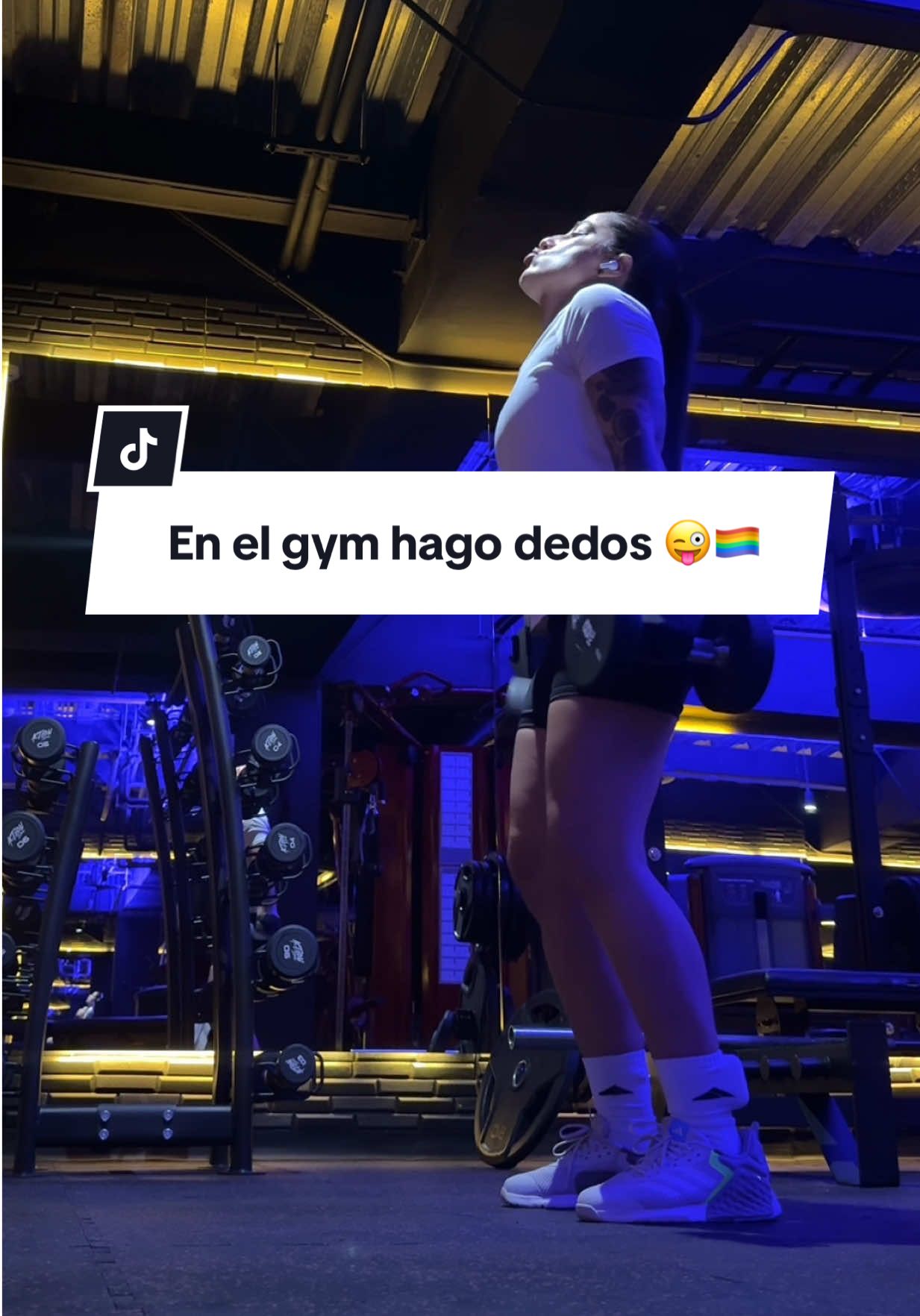 O si debería entrenarlos? Jajaja #lgbt🏳️‍🌈 #cosasdelesbianas🏳️‍🌈 #cosasdenovias🏳️‍🌈 