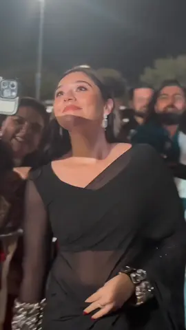 Durefishan At Humtv Awards 🔥😍🏆 looking so gorgeous 🤩🖤🔥 #durefishans11 #foryou #foryoupage #😭😭😭 #unfreezemyacount 