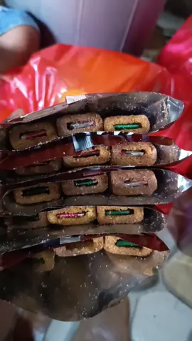 ini hoki apa gimana?  Beli serenteng isi 10pcs hrga 18k. di 10pcs itu 5nya zonk, eeh yg 5nya ada hadiahnya smua, mana skali langsung 3isiny😂wkwk #fyp #cikiberhadiah #wowkaget #cikiviralbanyakhadiahnya 