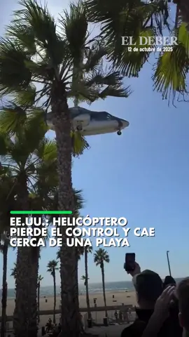 Un helicóptero se estrelló este sábado por la tarde en una playa de California, durante un evento que se desarrollaba en el lugar, dejando cinco personas heridas, según informaron las autoridades. #ElDeber #Mundo #Internacional #Noticias 📹 RRSS