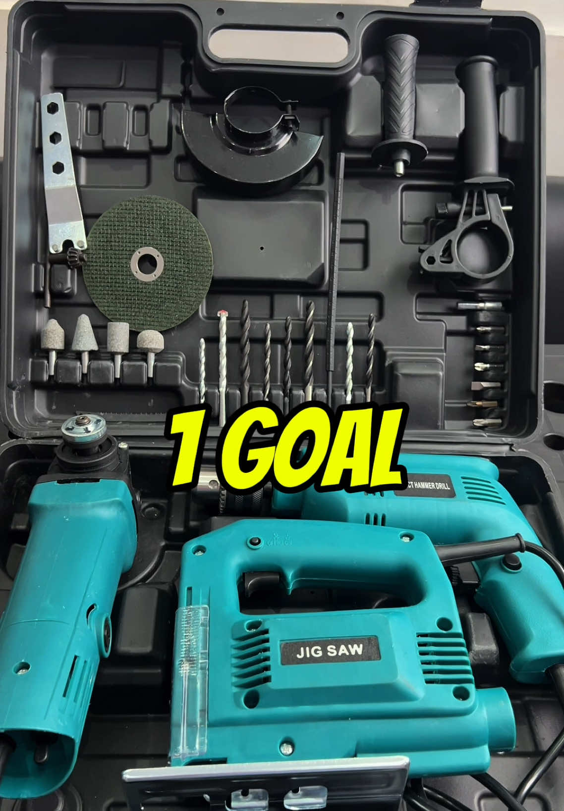 3-in-1 Power Combo mga boss! 💥 Angle Grinder ✅ Impact Drill ✅ Jigsaw ✅ Lahat ng kailangan mo sa trabaho, nasa isang set na! 👷‍♂️ Matibay, maaasahan, at sulit sa bawat gamit 💪 #anglegrinder #powertoolset #impactdrill #jigsaw 